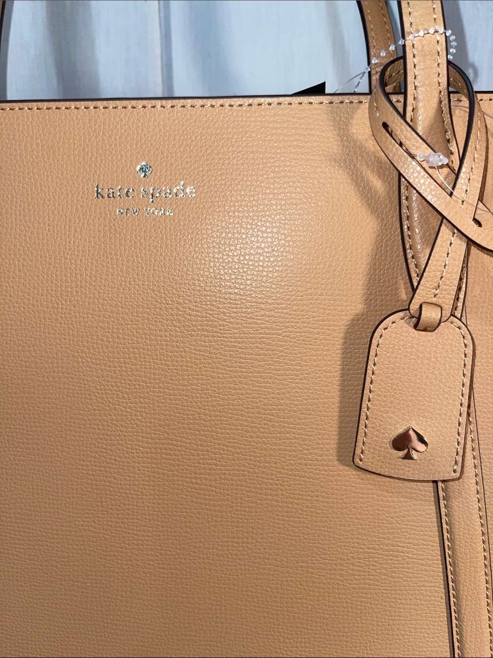 Kate Spade ♠️ Cara Refined Grain Leather Large Tote with Luggage Tag Accent NWT - Picture 3 of 10